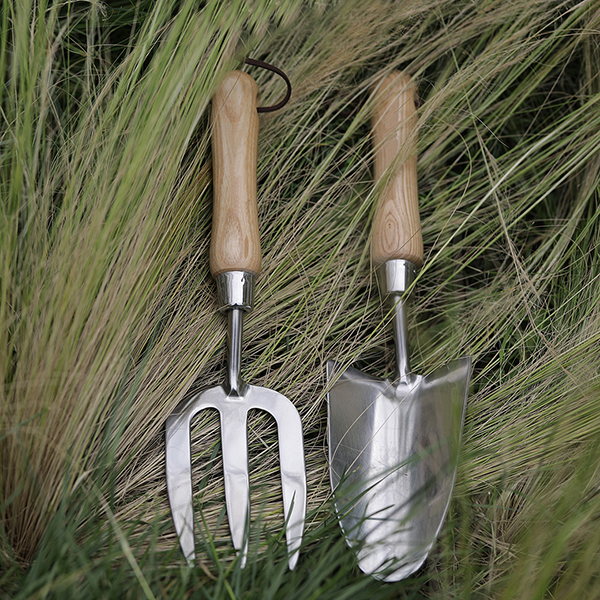 Stainless Steel Hand Fork In-Use Image 1 Stainless Steel Hand Fork - Image 3